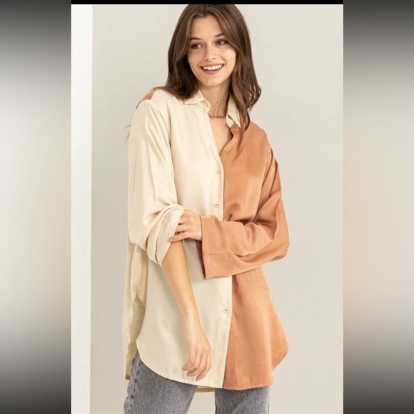 HYFVE Tops - NWT HYFVE Silky Two Tone Tunic